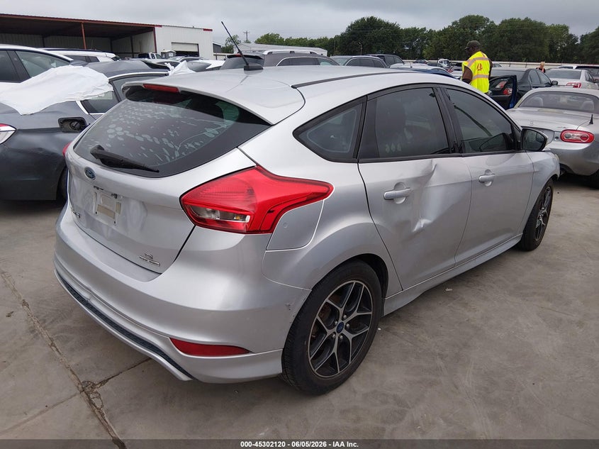 2015 FORD FOCUS auction photo 4
