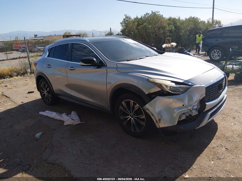 Vin: sjkch5cr7ja054255, lot: 45800014, infiniti qx30 premium 2018 img_1