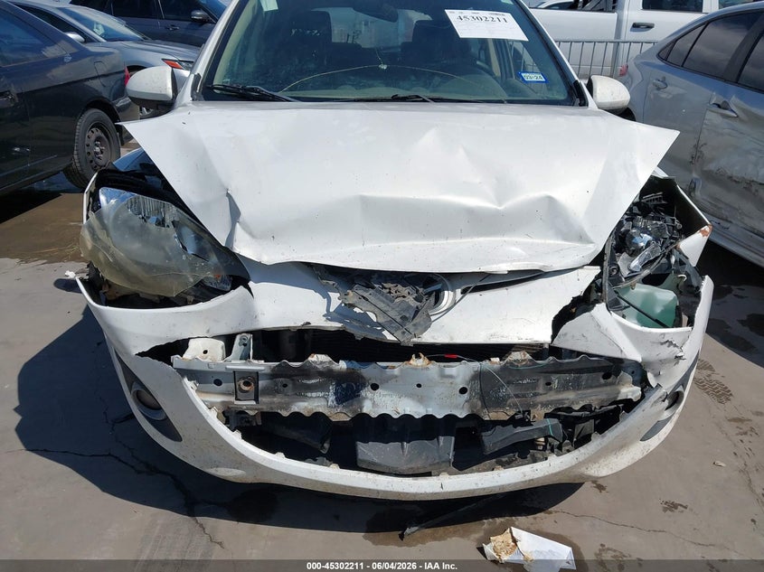2011 Mazda Mazda2 Touring VIN: JM1DE1HYXB0117008 Lot: 45302211