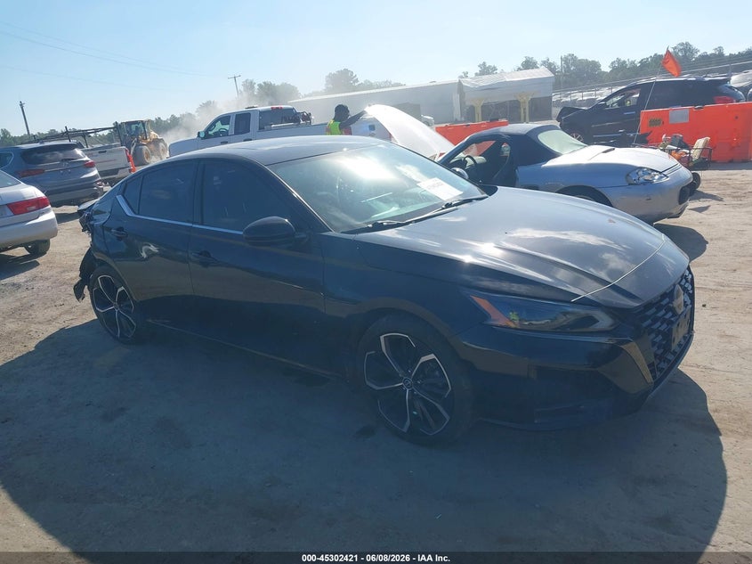 Vin: 1n4bl4cw1pn332054, lot: 45800283, nissan altima sr intelligent awd 2023 img_1