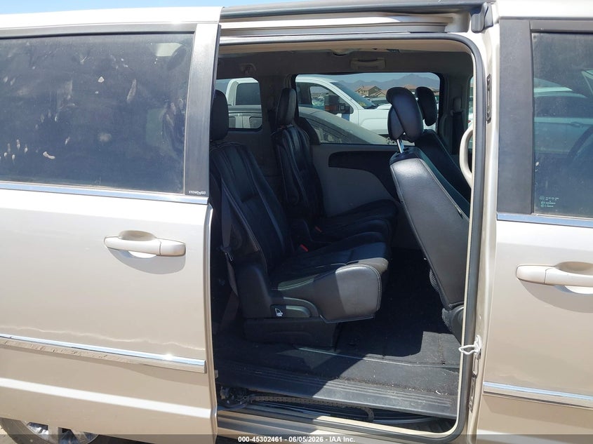 2014 Chrysler Town & Country Touring VIN: 2C4RC1BG8ER324941 Lot: 45302461
