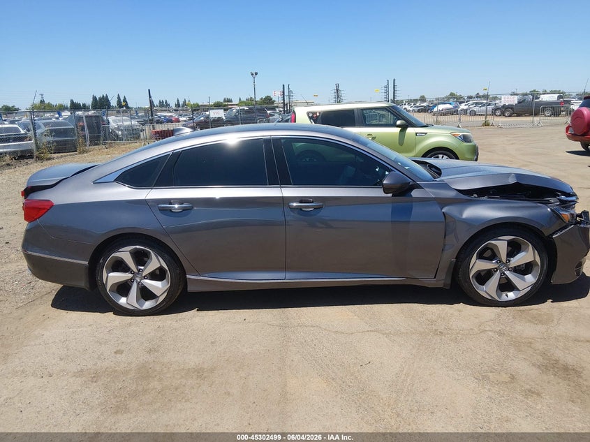 2019 HONDA ACCORD TOURING 2.0T — Photo 13
