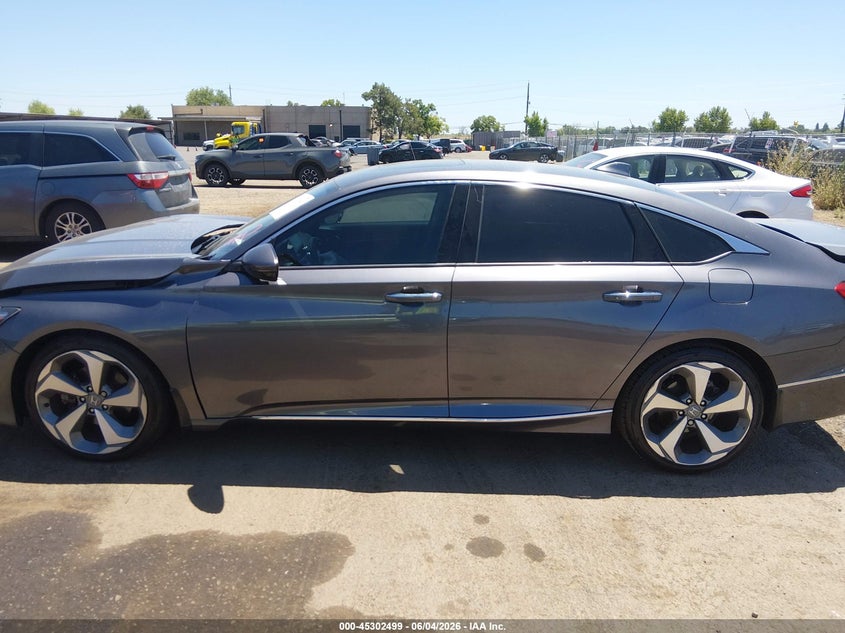 2019 HONDA ACCORD TOURING 2.0T — Photo 14