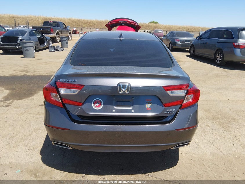 2019 HONDA ACCORD TOURING 2.0T — Photo 16