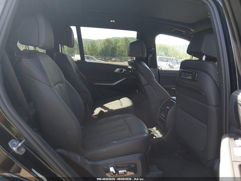 2022 BMW X7 xDrive40I VIN: 5UXCW2C05N9K33456 Lot: 45302529