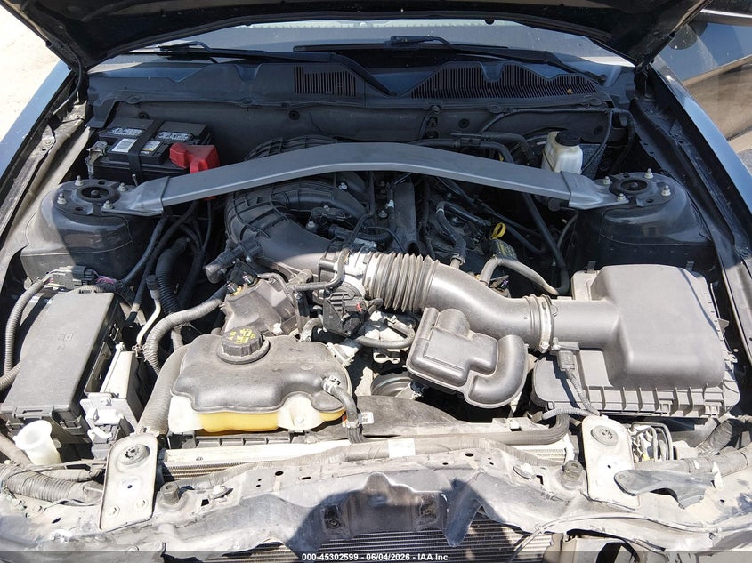 2013 Ford Mustang V6 Premium VIN: 1ZVBP8EM9D5236604 Lot: 45302599