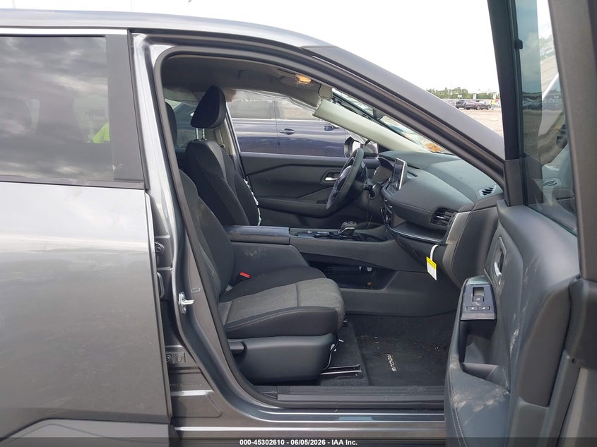 2026 NISSAN ROGUE auction photo 5