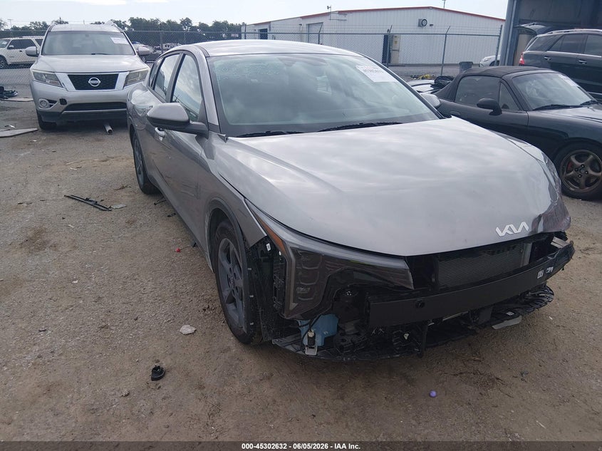 2025 Kia K4