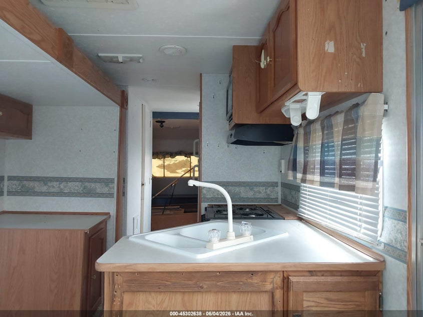 2002 OTHER SPRINGDALE SPRINGDALE TRAILER N/A