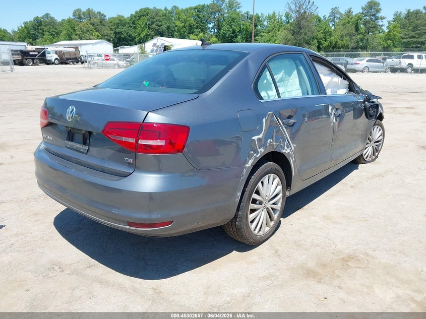 2015 VOLKSWAGEN JETTA auction photo 4