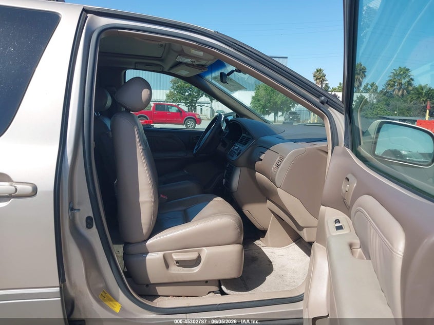 AtlanticExpress - Toyota Sienna
