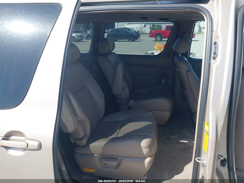 AtlanticExpress - Toyota Sienna