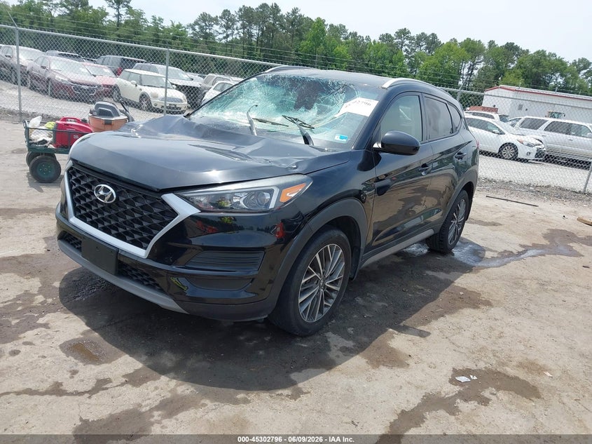 2020 HYUNDAI TUCSON auction photo 2