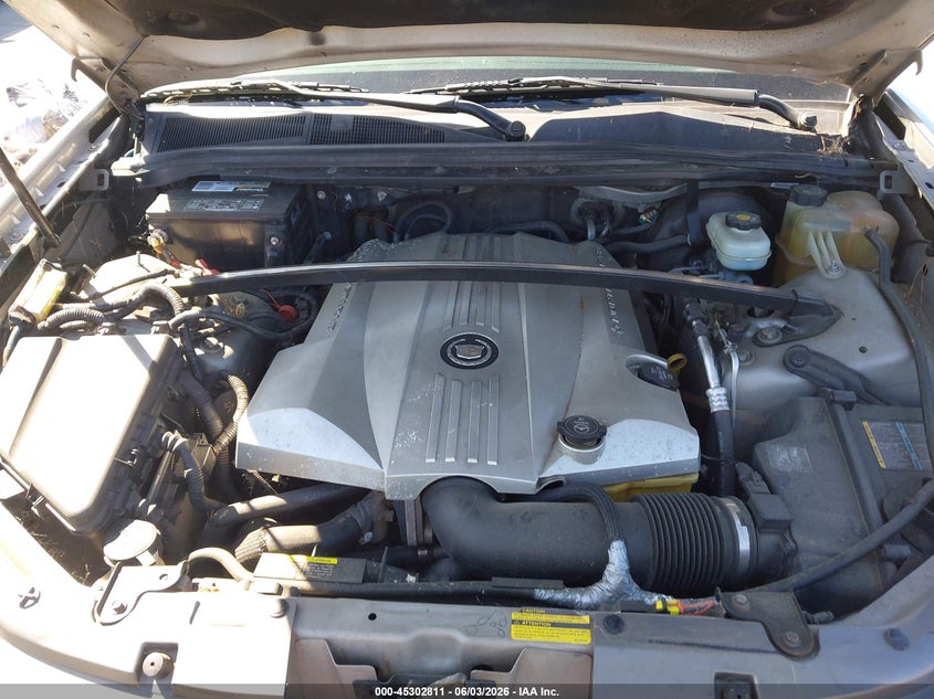 2004 Cadillac Srx V8 VIN: 1GYDE63AX40111231 Lot: 45302811