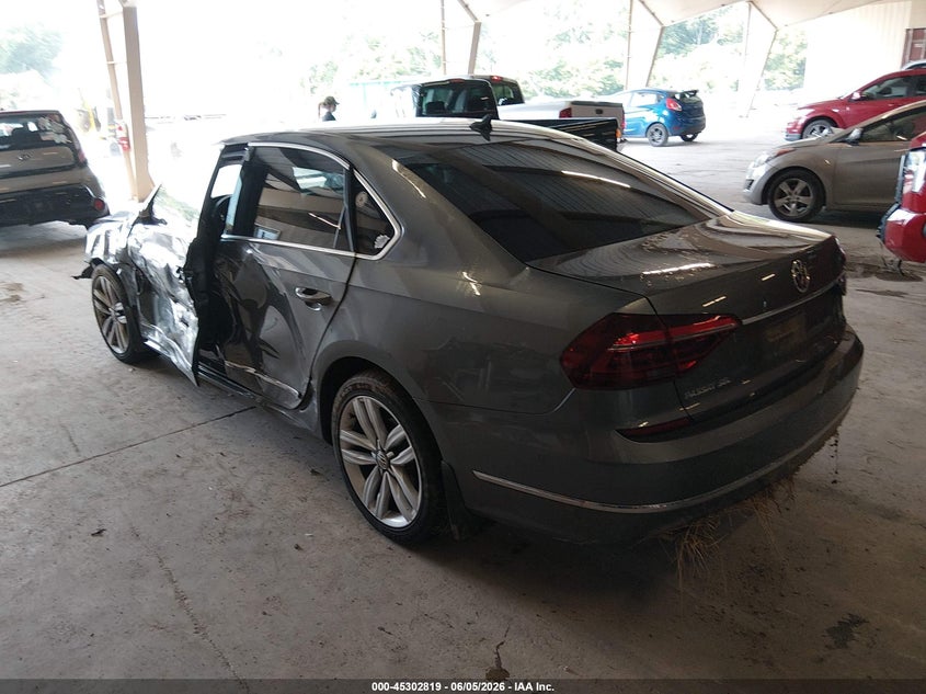 Vin: 1vwct7a31hc082091, lot: 45800681, volkswagen passat 1.8t sel premium 20173