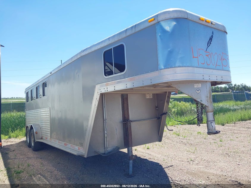 2004 FEATHERLITE FEATHERLITE auction photo 1