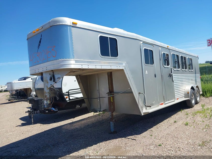2004 FEATHERLITE FEATHERLITE auction photo 2