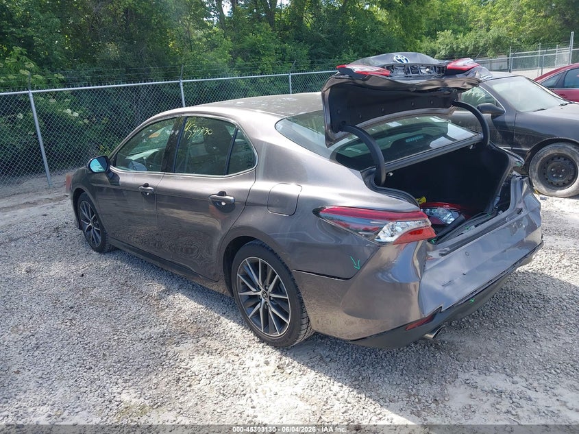 Vin: 4t1f31ak0nu574178, lot: 45800994, toyota camry xle hybrid 20223