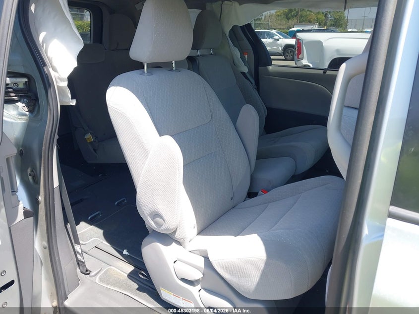 2020 Toyota Sienna Le VIN: 5TDKZ3DC4LS022895 Lot: 45303198