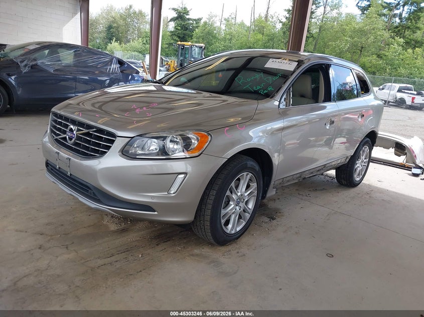 2016 VOLVO XC60 auction photo 2