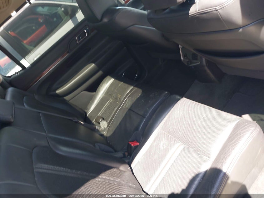 2010 Lincoln Mkt VIN: 2LMHJ5FR5ABJ12134 Lot: 45303280