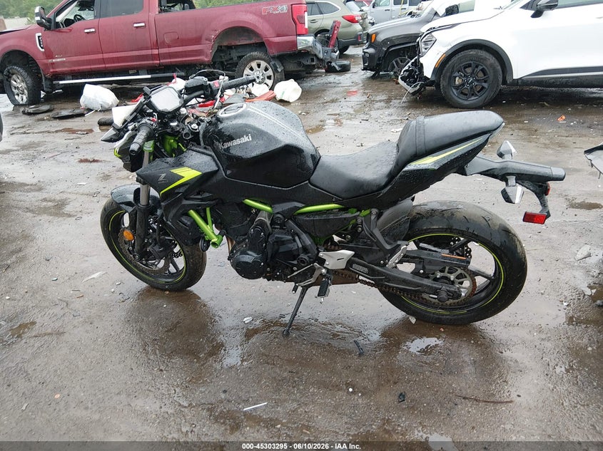 2022 Kawasaki Er650 L VIN: ML5EREL14NDA51608 Lot: 45303295