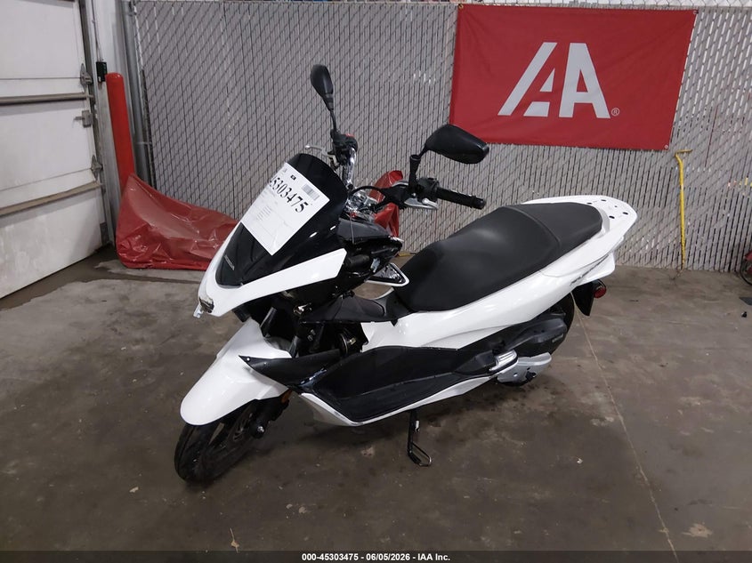 2015 HONDA PCX auction photo 2