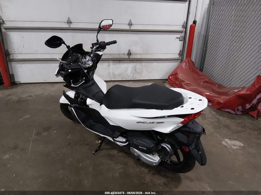 2015 HONDA PCX auction photo 3