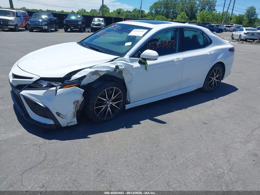 Vin: 4t1g11ak3ru847209, lot: 45801345, toyota camry se 20242
