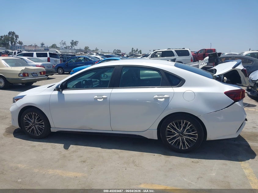 2024 Kia Forte Gt-Line VIN: 3KPF54AD6RE730584 Lot: 45303487