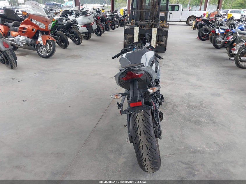 2019 Kawasaki Zx636 K VIN: JKBZXJH15KA001010 Lot: 45303513