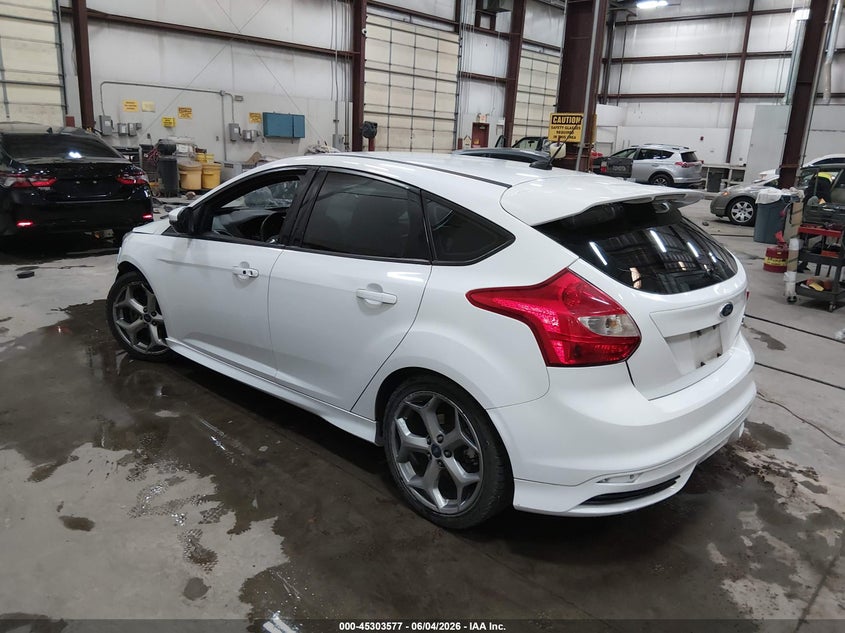 Vin: 1fadp3l98el176198, lot: 45801440, ford focus st 20143