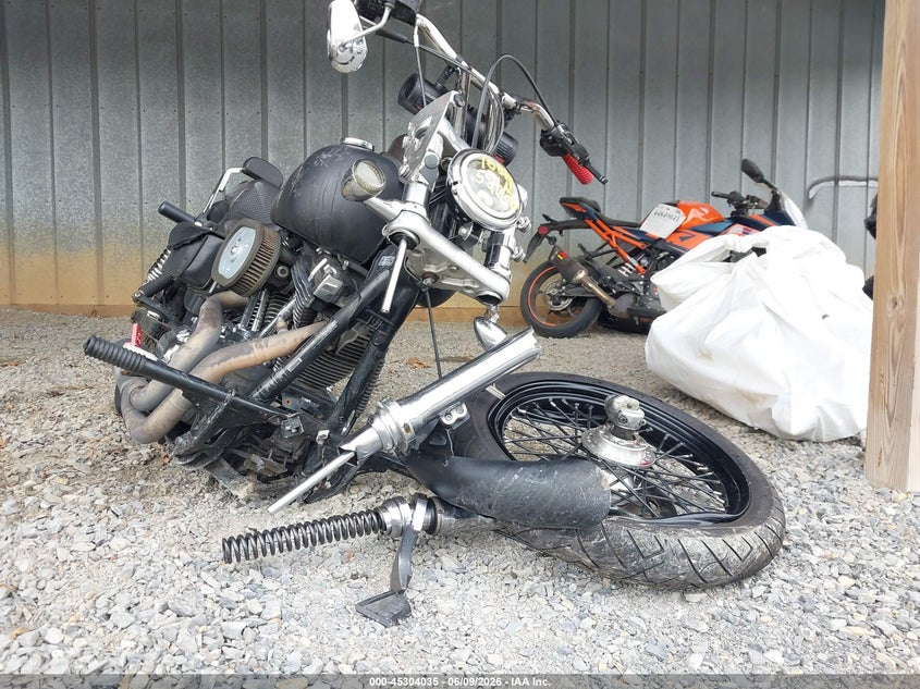 2011 Harley-Davidson Fxdc VIN: 1HD1GV411BC323411 Lot: 45304035