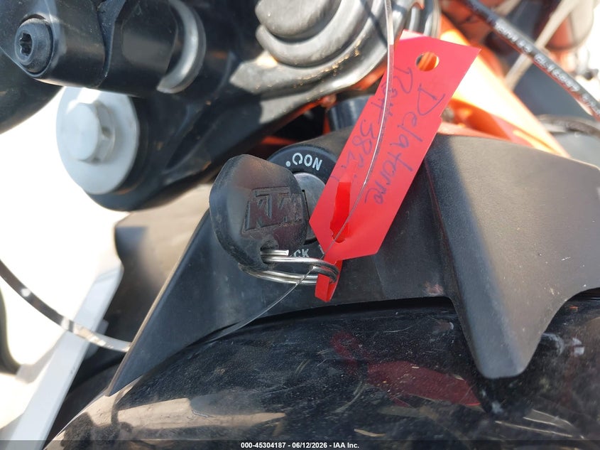 2019 Ktm 390 Duke VIN: MD2JPJ40XKC209760 Lot: 45304187