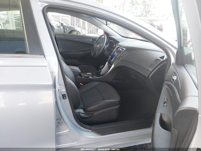 2011 HYUNDAI SONATA SEDAN 2.4L I-4 DI, DOHC, VVT, 200HP