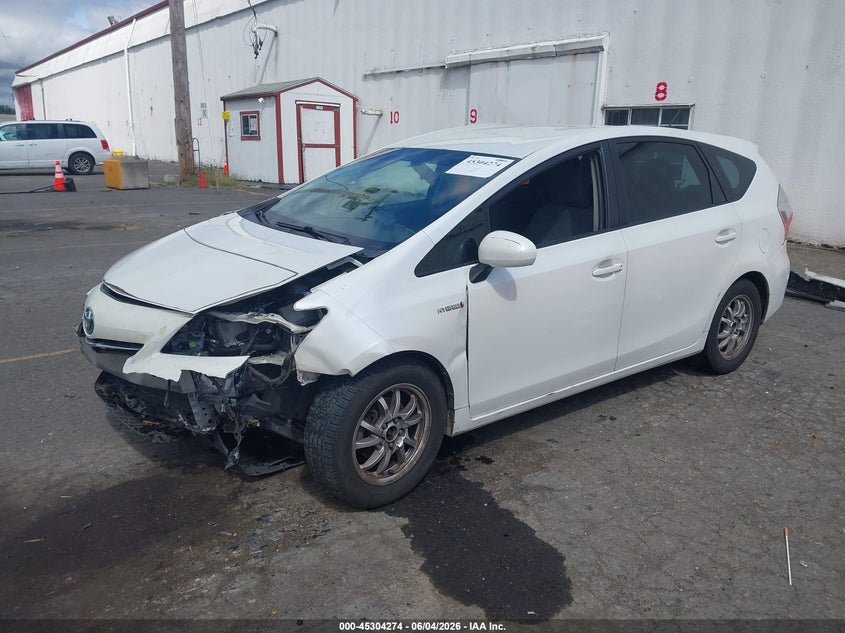 2014 TOYOTA PRIUS V auction photo 2