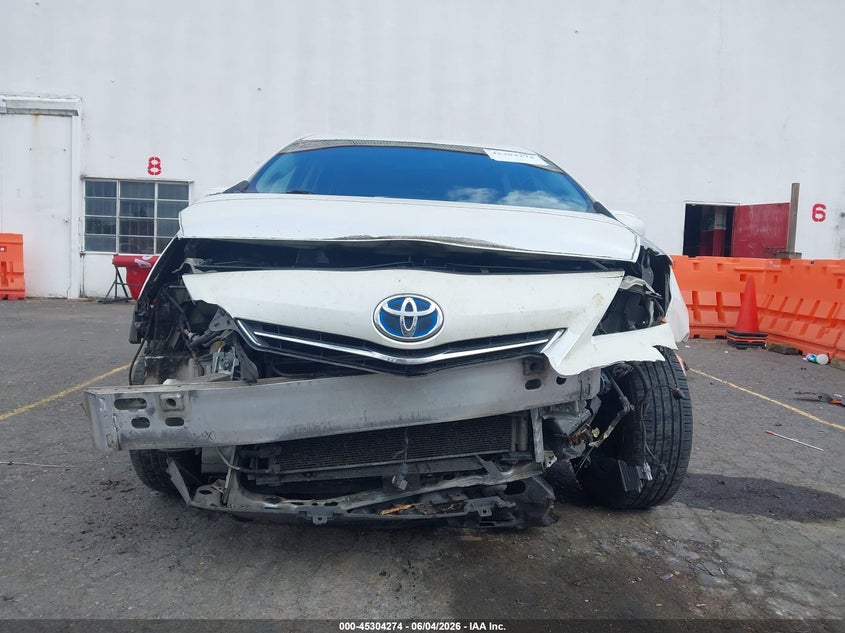 2014 TOYOTA PRIUS V auction photo 6