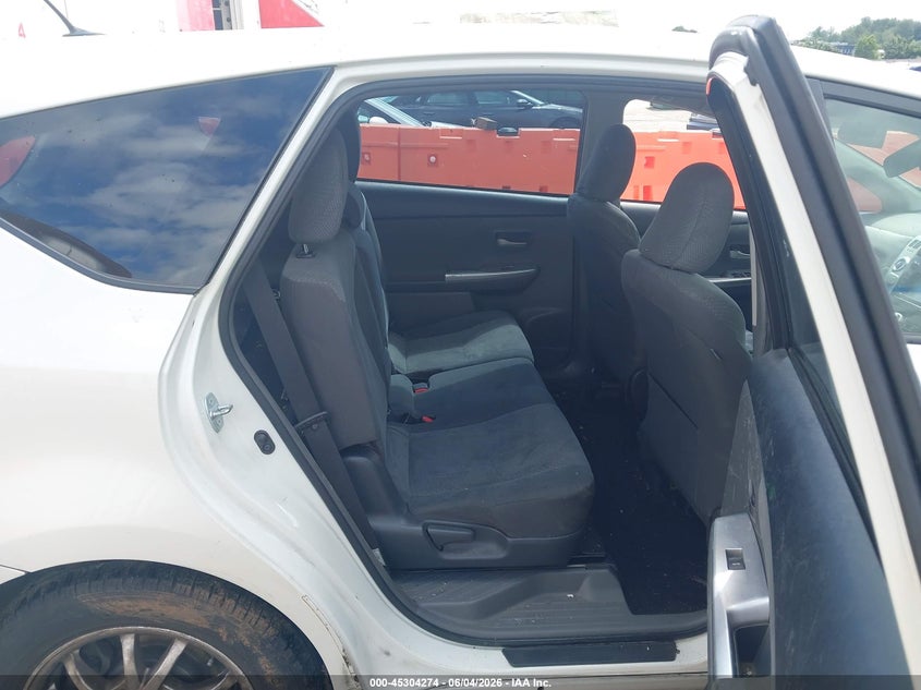 2014 TOYOTA PRIUS V auction photo 8