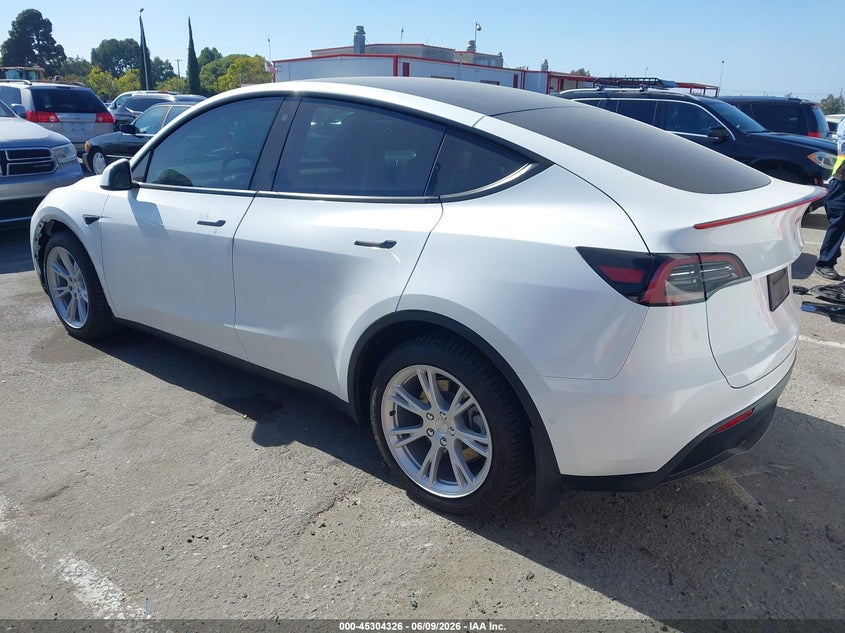 Vin: 7saygdee5nf332330, lot: 45802189, tesla model y long range dual motor all-wheel drive 20223