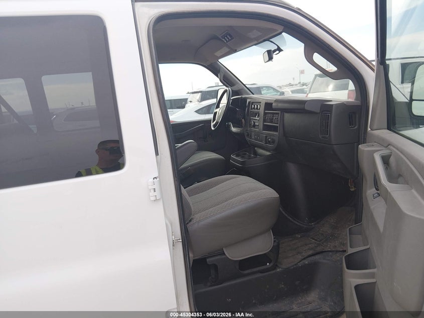 2019 CHEVROLET EXPRESS 3500 auction photo 5