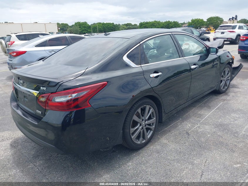 Vin: 1n4al3ap9jc242171, lot: 45802252, nissan altima 2.5 sr 20184