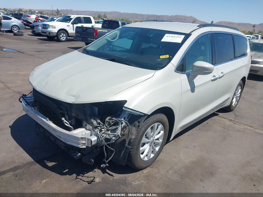 Vin: 2c4rc1bg8hr764792, lot: 45802256, chrysler pacifica touring-l 20172