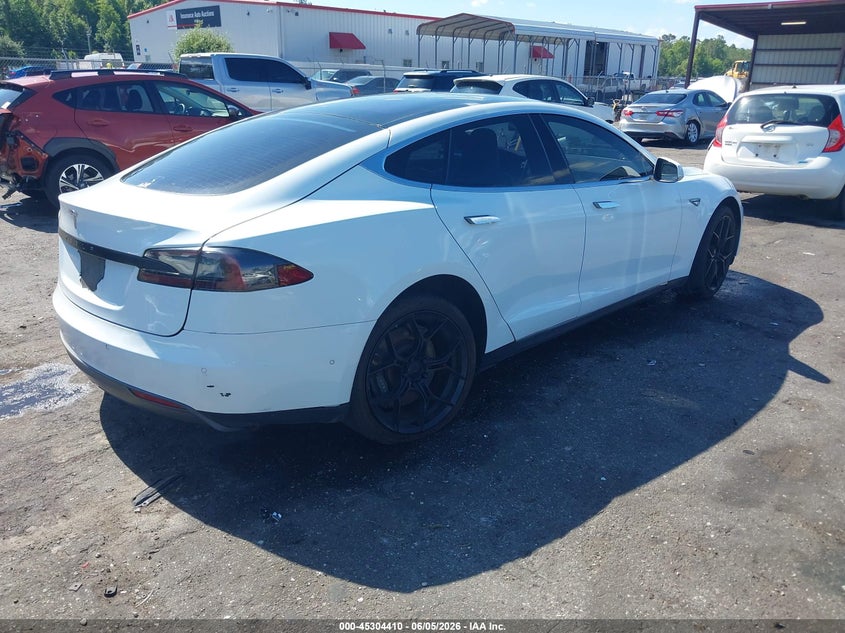 2015 TESLA MODEL S auction photo 4
