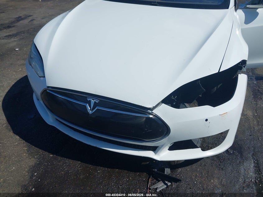 2015 TESLA MODEL S auction photo 6