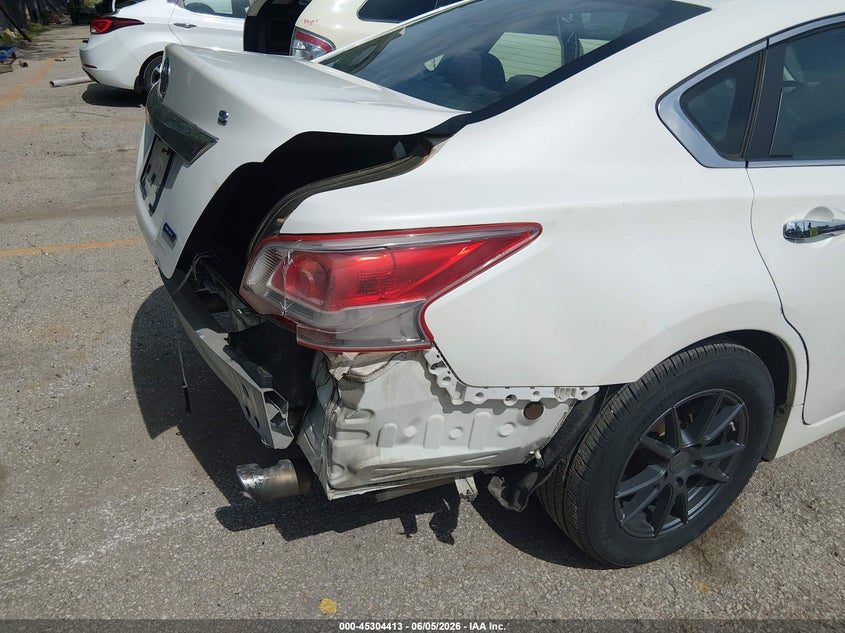 2013 Nissan Altima 2.5 S VIN: 1N4AL3AP3DN574079 Lot: 45304413