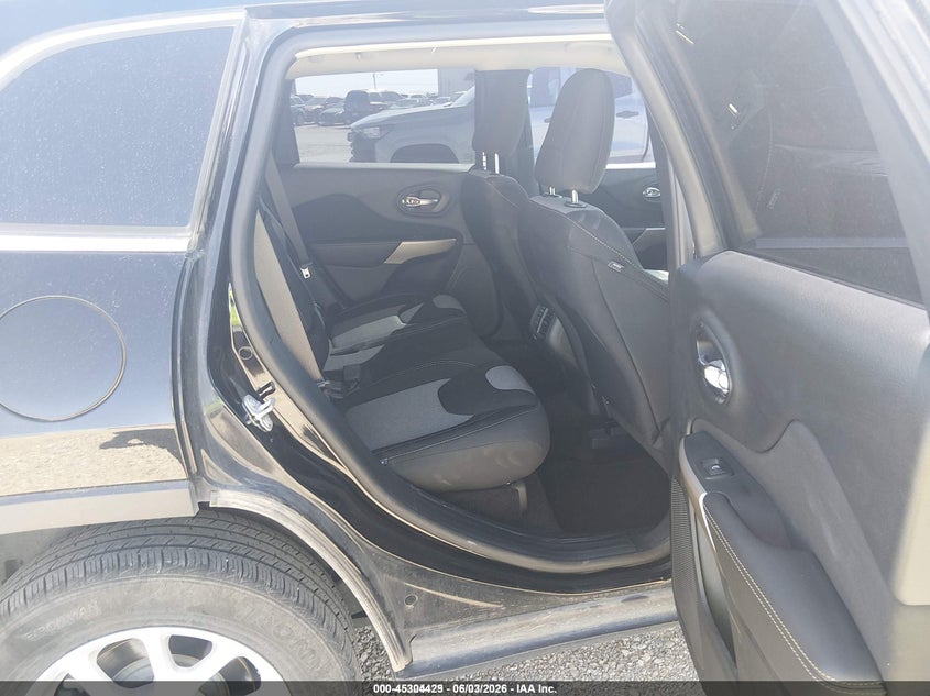 2018 JEEP CHEROKEE auction photo 6