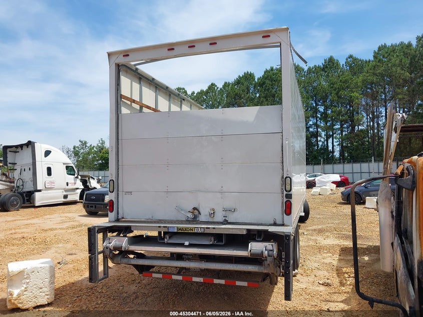 2018 FREIGHTLINER M2 106 auction photo 4