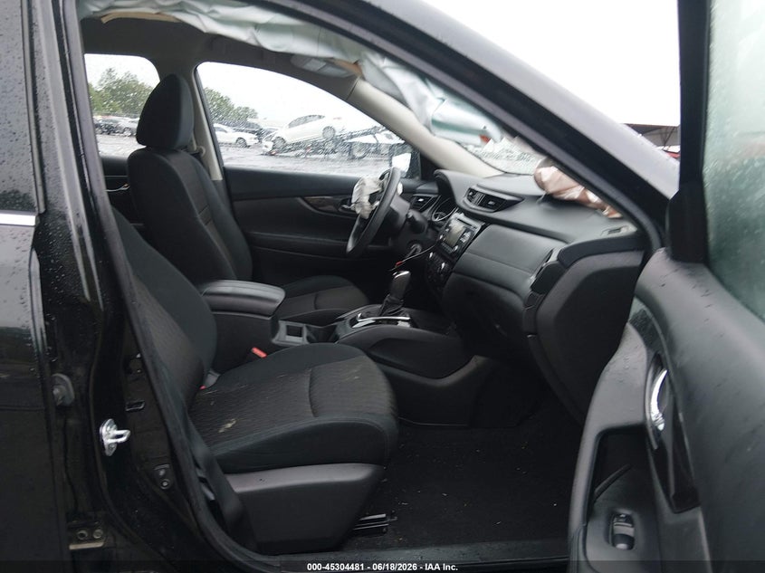 2017 NISSAN ROGUE auction photo 5