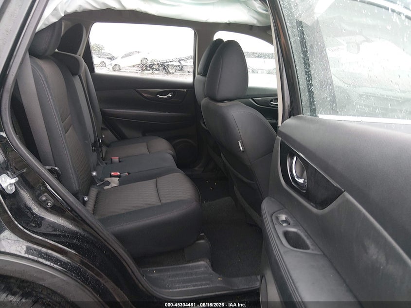 2017 NISSAN ROGUE auction photo 8
