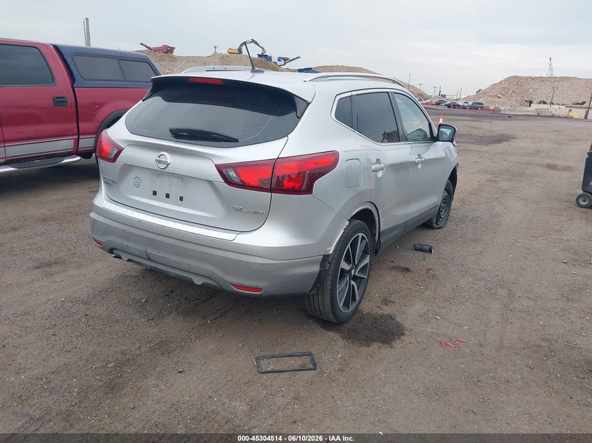 2017 NISSAN ROGUE SPORT auction photo 4